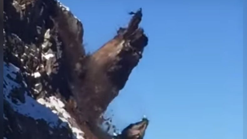 [Video] Captan impresionante derrumbe entre Bariloche y Villa La ...