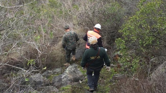 Sernageomin investiga extraños ruidos provenientes de un cerro en San Antonio