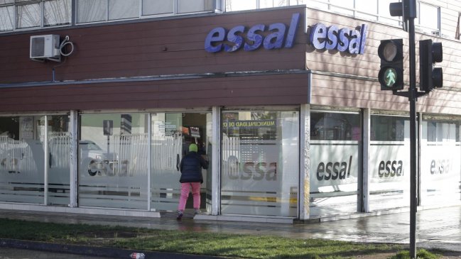 Sernac y Essal evalúan compensaciones a empresas afectadas por corte de agua en Osorno