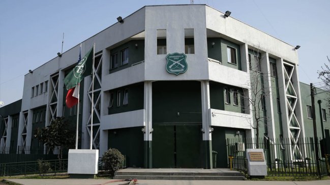 Habilitan retén móvil frente a comisaría de Huechuraba afectada por atentado explosivo