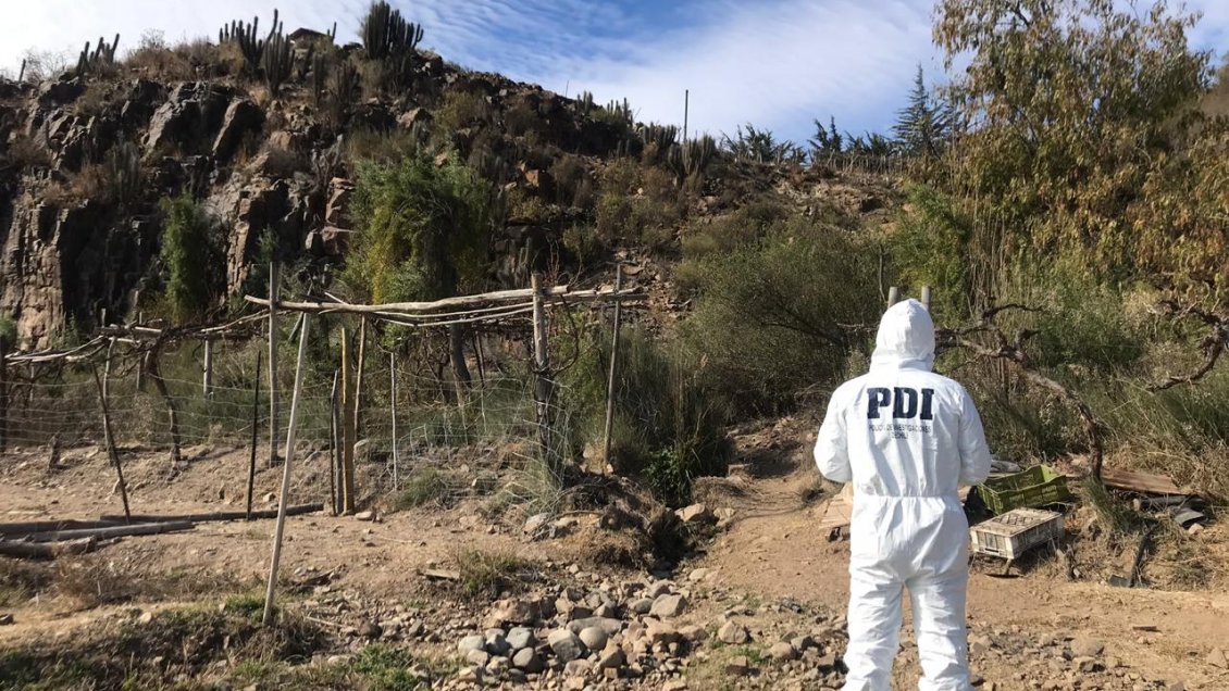 Cadáver de una mujer fue encontrado en canal de regadío en Río Hurtado