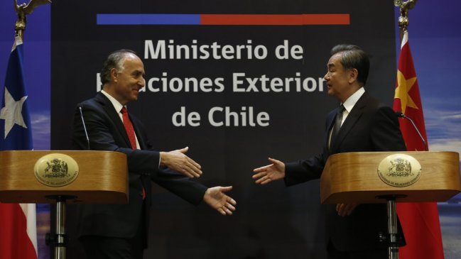 Cancilleres de Chile y China destacaron las positivas relaciones políticas y comerciales