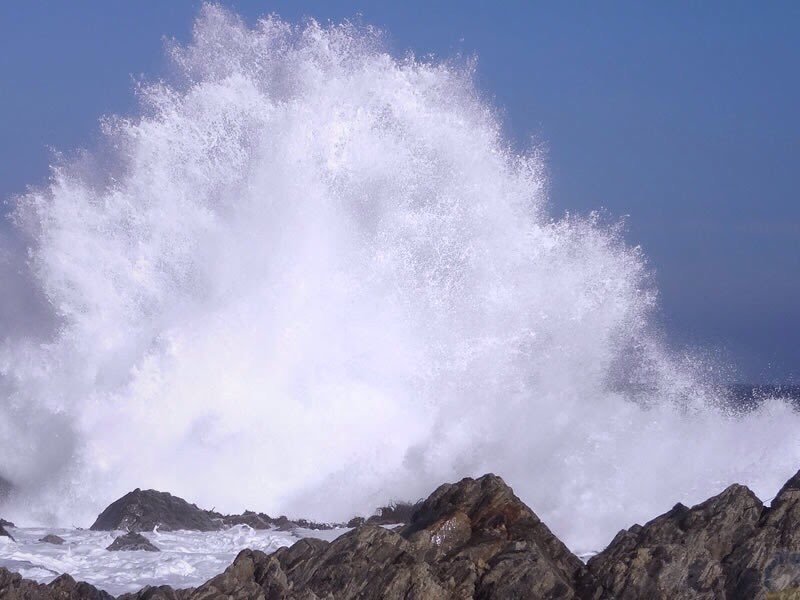Armada alerta sobre marejadas anormales entre Arica y Aysén desde este miércoles