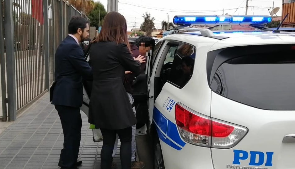 Detienen a sujeto acusado de abusar sexualmente de la hija de su pareja en Arica