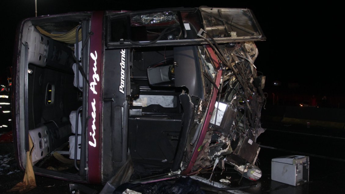 Tragedia carretera en Mostazal: Bus llevaba patente que no le correspondía