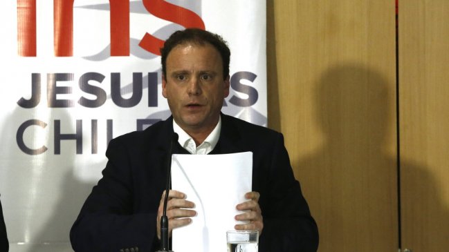 Jesuitas entregaron a la Fiscalía resumen de los abusos de Renato Poblete