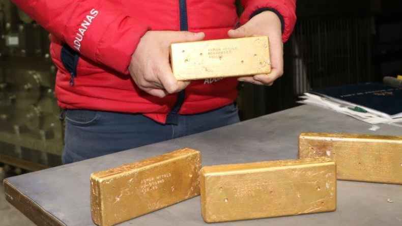 Lingotes de oro fueron el artículo más llamativo de la tercera subasta de Aduanas