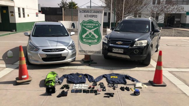 Detienen a sujetos que se hacían pasar por funcionarios de la PDI en Iquique