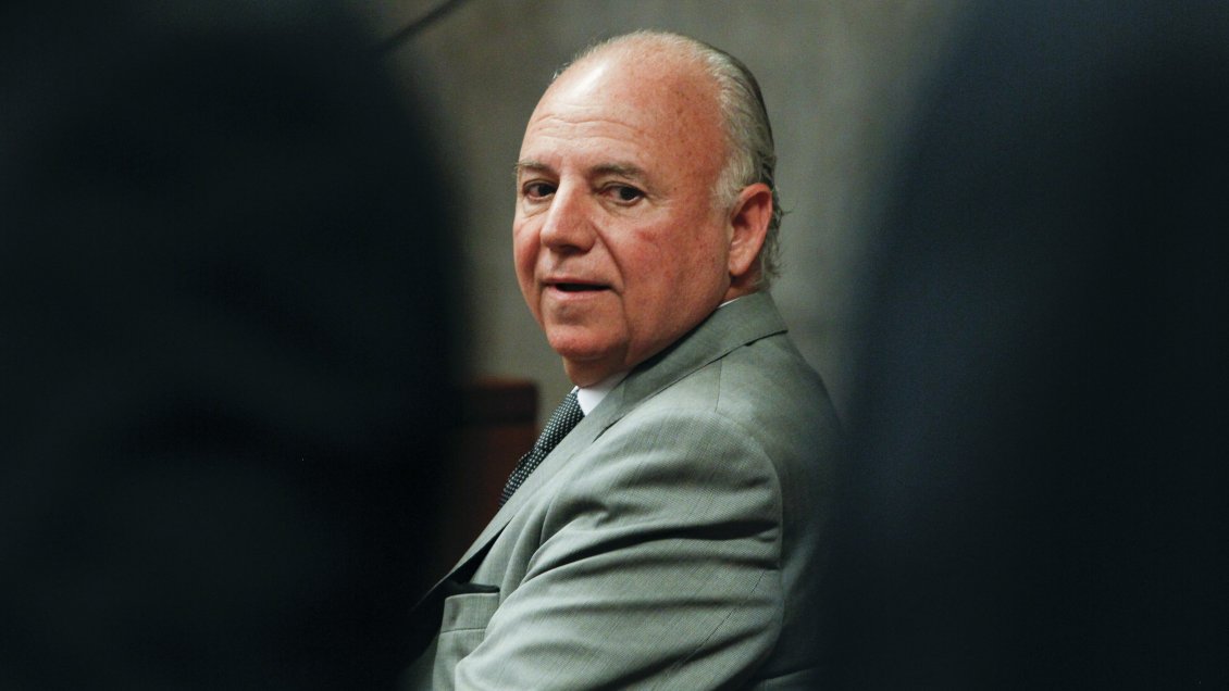 Fiscalía reformalizará a ex general Gordon por desvío de dineros para compras personales