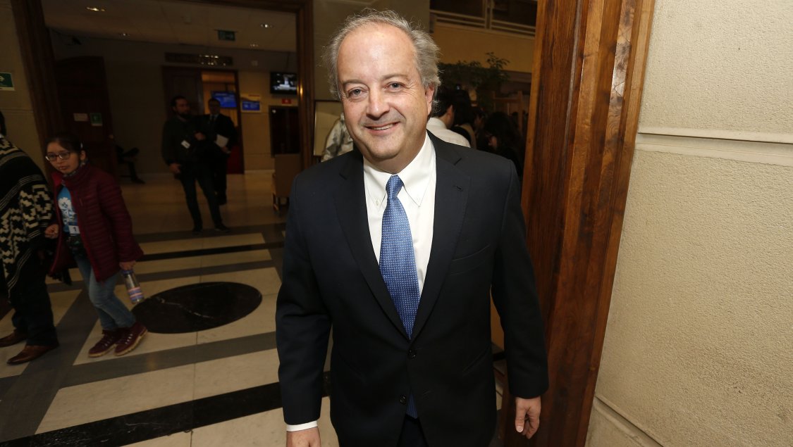 Ministro Monckeberg: Nuestro proyecto tiene 100 artículos y el de Vallejo solo dos