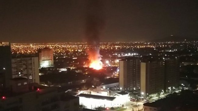 Incendio en cité de Estación Central dejó cerca de 30 damnificados