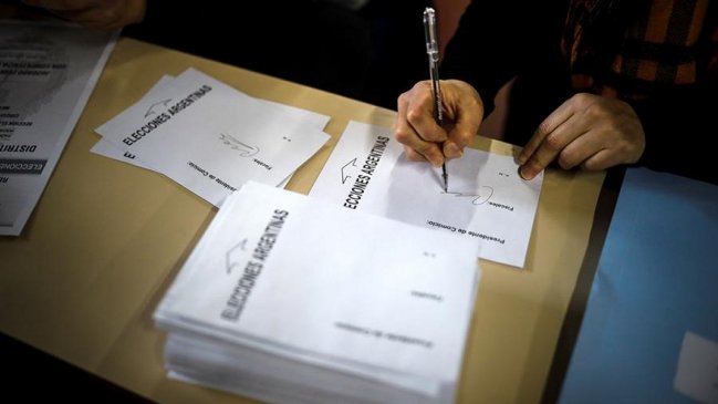 Argentinos ya votan en primarias y Gobierno promete la 