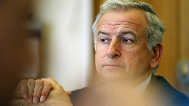 Ministro Larraín dice que se pueden perder 250 mil empleos por jornada laboral de 40 horas