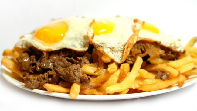 Día de la Chorrillana: Regalarán mil de estos platos en varias ciudades de Chile