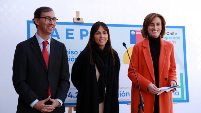 Mineduc anunció 272 mil millones para proyectos que fortalezcan la educación pública