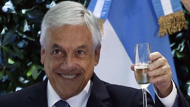Piñera alaba el 