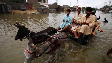   Lluvias monzónicas inundan ciudad de Pakistán 