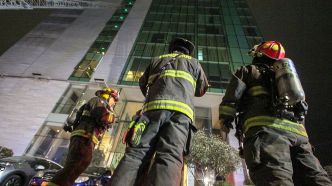 Pasajera denuncia que no fue evacuada durante amago de incendio en hotel de Iquique