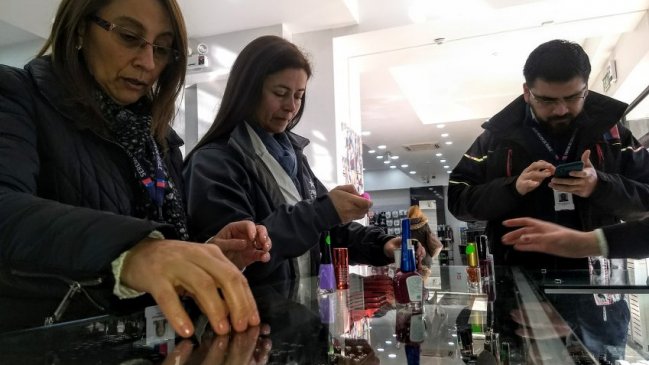 Autoridades decomisaron productos labiales sin registro sanitario en Chillán