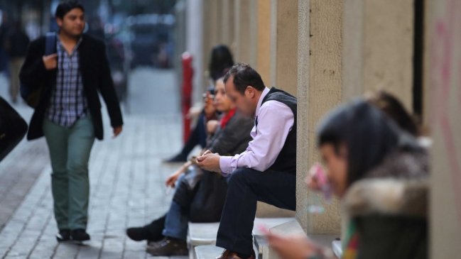 Experto critica bajos salarios en Ñuble: 