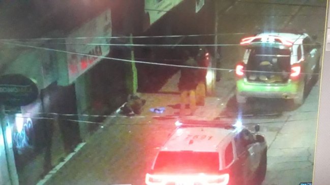 Detienen a tres sujetos acusados de robar en tienda de Curicó: Cámaras de seguridad los delataron