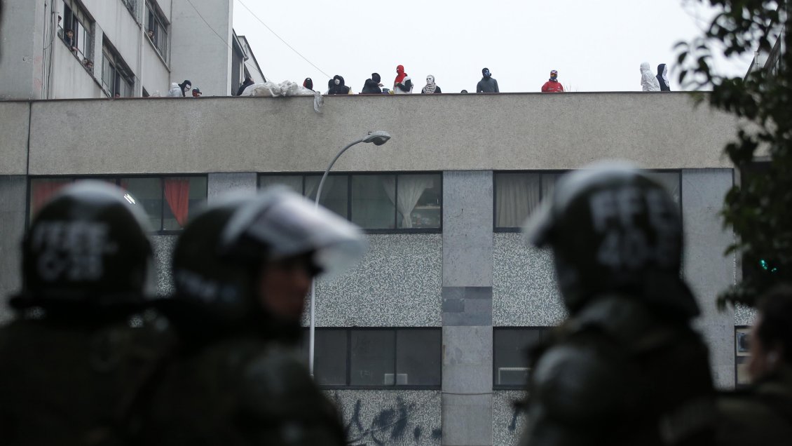 Detenidos por incidentes en Instituto Nacional quedaron en libertad y sin medidas cautelares