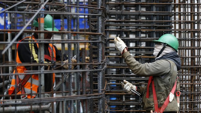 Jornada laboral: Diputados DC apoyarán proyecto de Vallejo