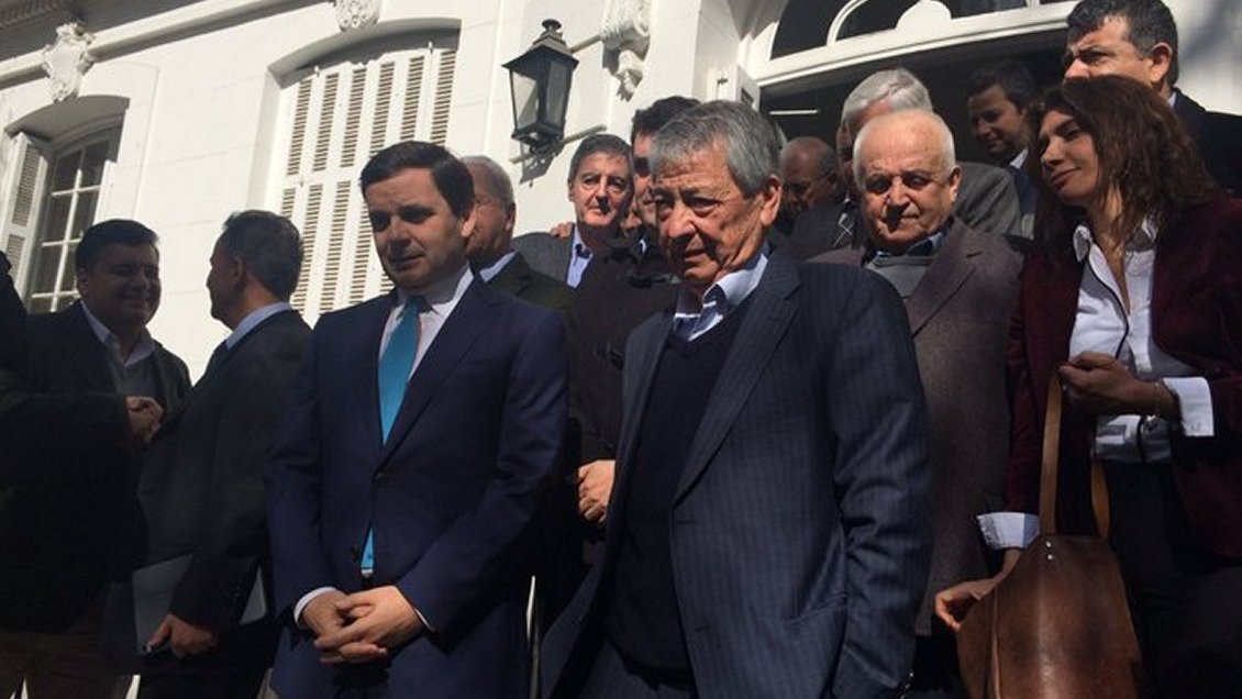 Reducción de jornada laboral: Empresarios, Pymes y sindicatos realizarán propuesta conjunta