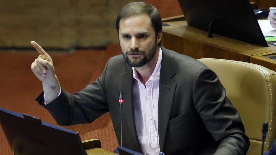 Bellolio: No hay ninguna razón para sustentar una acusación constitucional contra Cubillos