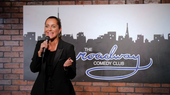 Natalia Valdebenito agota show en Miami y suma nueva fecha