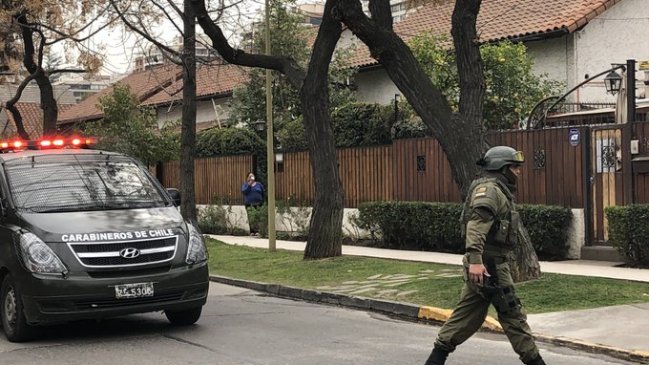 Descartan explosivos: Caja de torta movilizó al GOPE en Las Condes