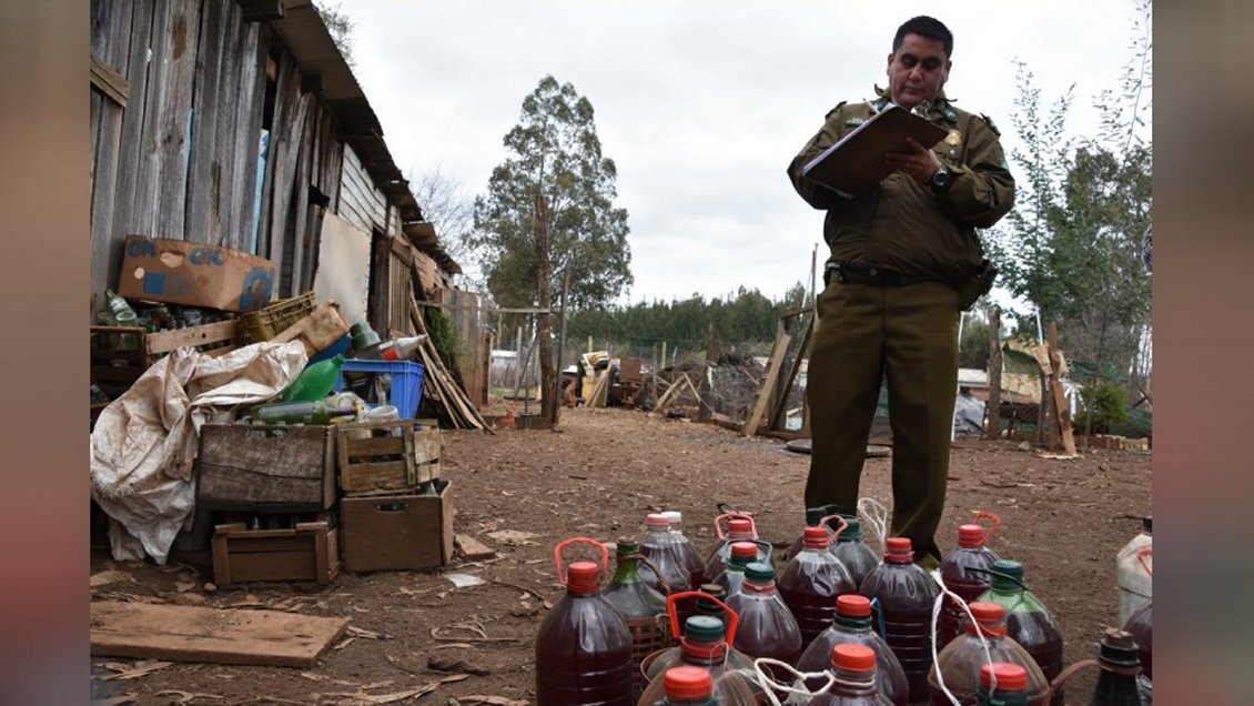 Descubren 90 puntos de venta clandestina de alcohol en sólo una comuna de Ñuble