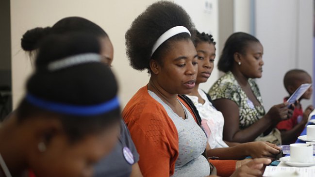 Valdivia: Conversatorio busca prevenir accidentes vasculares entre mujeres inmigrantes