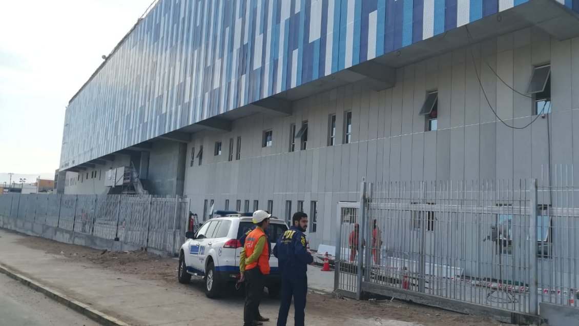 Detienen a dos personas por robo en construcción de nuevo estadio de Iquique