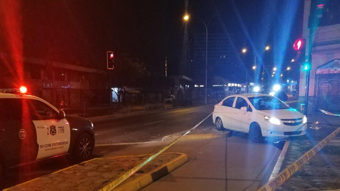 Con helicóptero, Carabineros rastrea a delincuentes que asaltaron caseta del Peaje Lo Prado