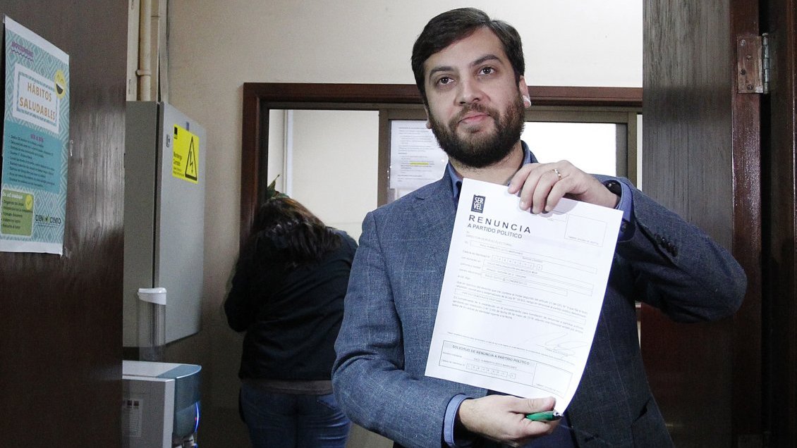 Raúl Soto hizo efectiva su renuncia a la Democracia Cristiana