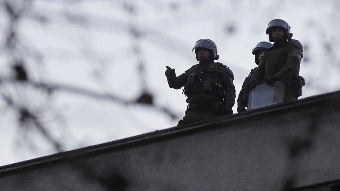 Apoderados del Instituto Nacional presentaron recurso de protección contra FFEE