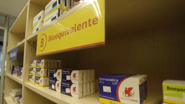 Experto: La posible venta de medicamentos en supermercados es pirotecnia