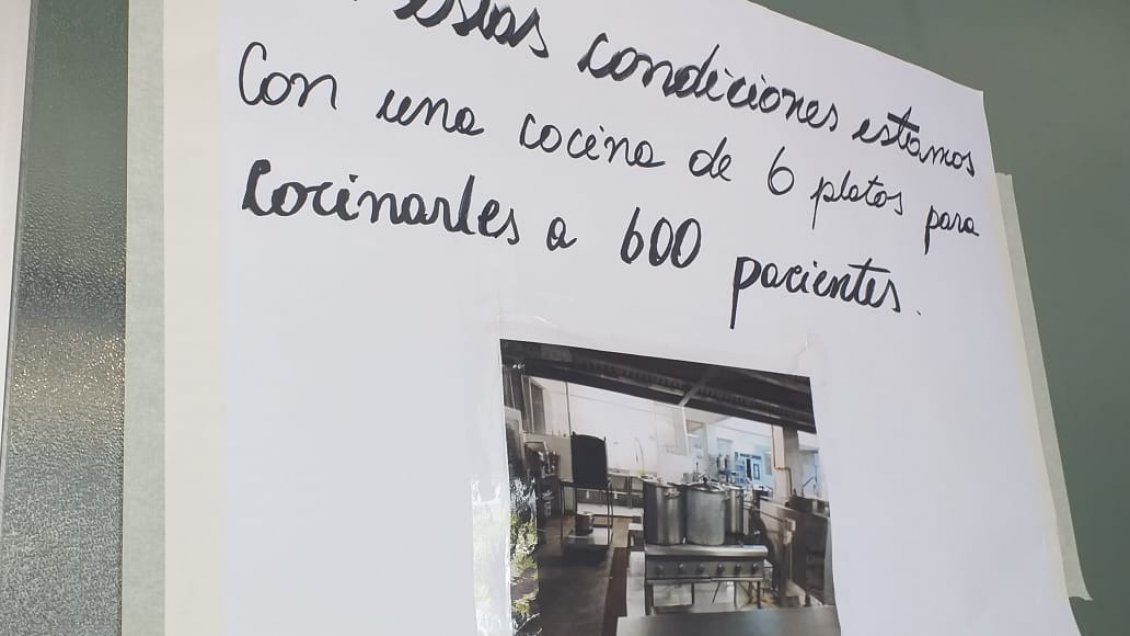 Funcionarios del Hospital de Iquique paralizaron por 