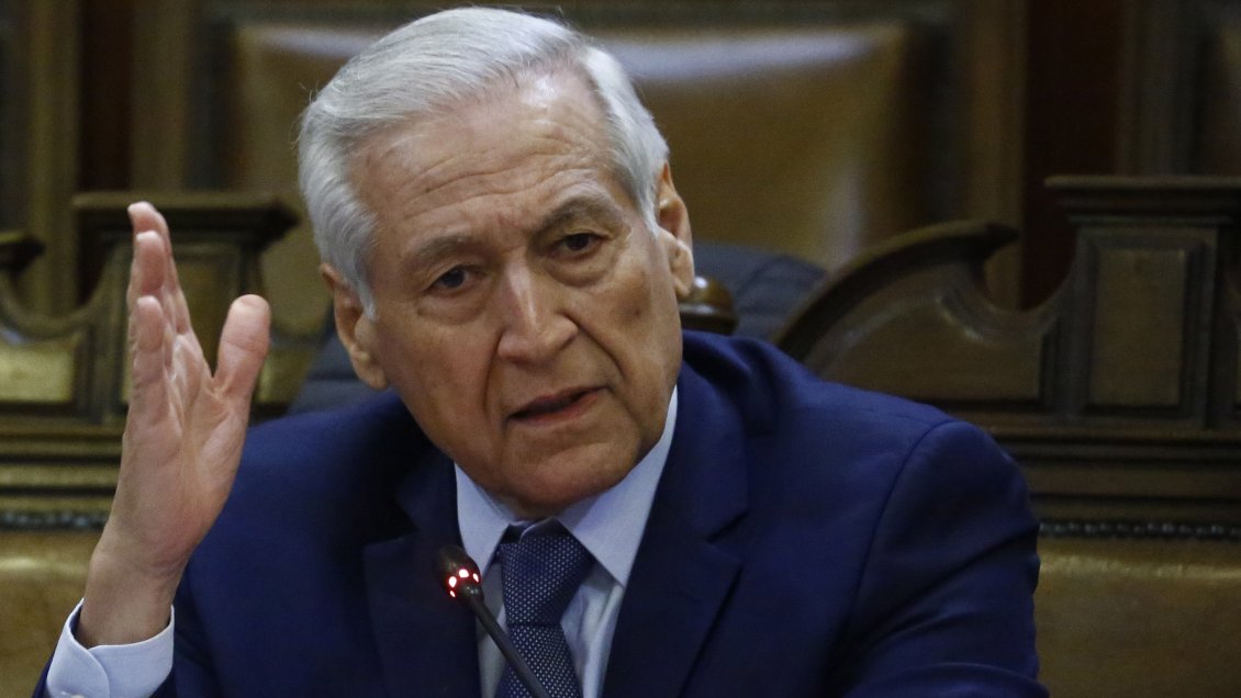 Heraldo Muñoz: El Gobierno debe disculparse por conflicto con PS