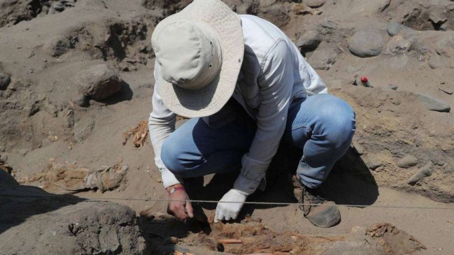 Hallan 229 restos de niños sacrificados en Perú