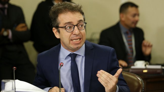 PDI: Denuncia contra Silber fue emitida desde celular de asesora de Alinco