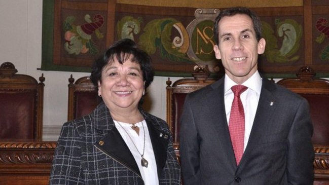 Ex seremi de Educación asumirá como directora interina del Instituto Nacional