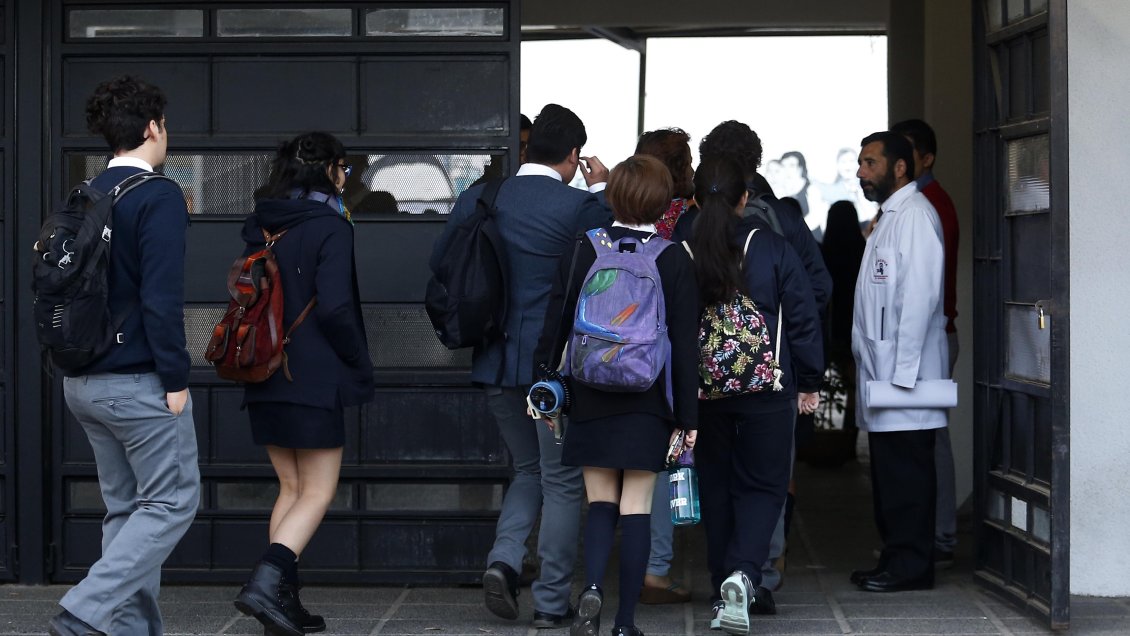 Cruch rechaza cambio curricular: Está en marcha una amenaza grave para el sistema educacional