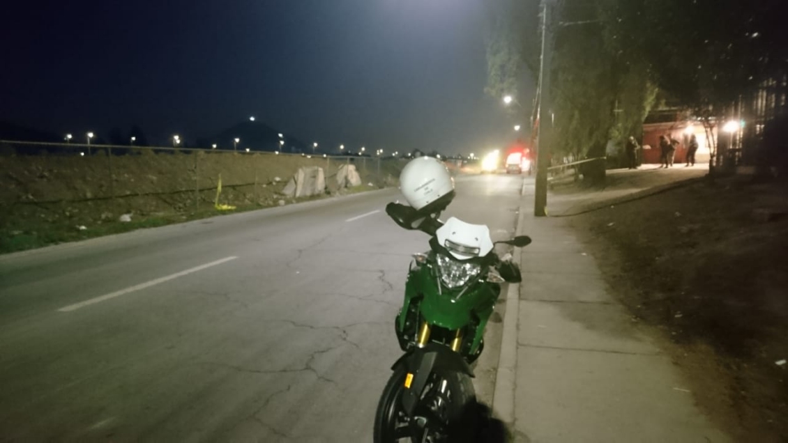 Hombre de 82 años en riesgo vital tras ser atropellado por motorista de Carabineros