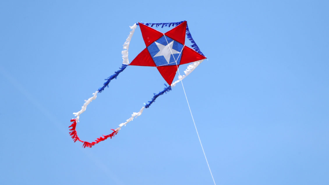 Ministerio de Transportes fiscalizará elevación de volantines cerca de autopistas