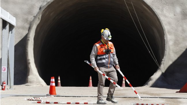 Tres trabajadores resultaron heridos tras una explosión en la mina Chuquicamata