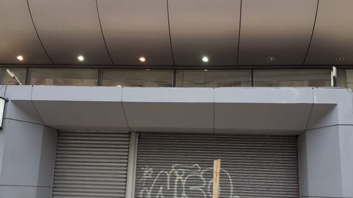 Salud clausura tienda Ripley en Antofagasta por falta de agua potable