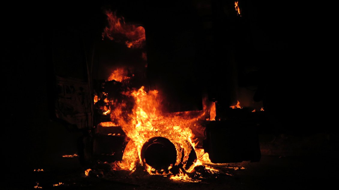 Queman maquinaria en predio de Forestal Mininco en La Araucanía