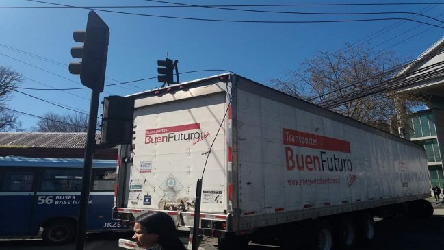 Camión arrasó con cables y dejó a más de 6.000 clientes sin luz en Concepción